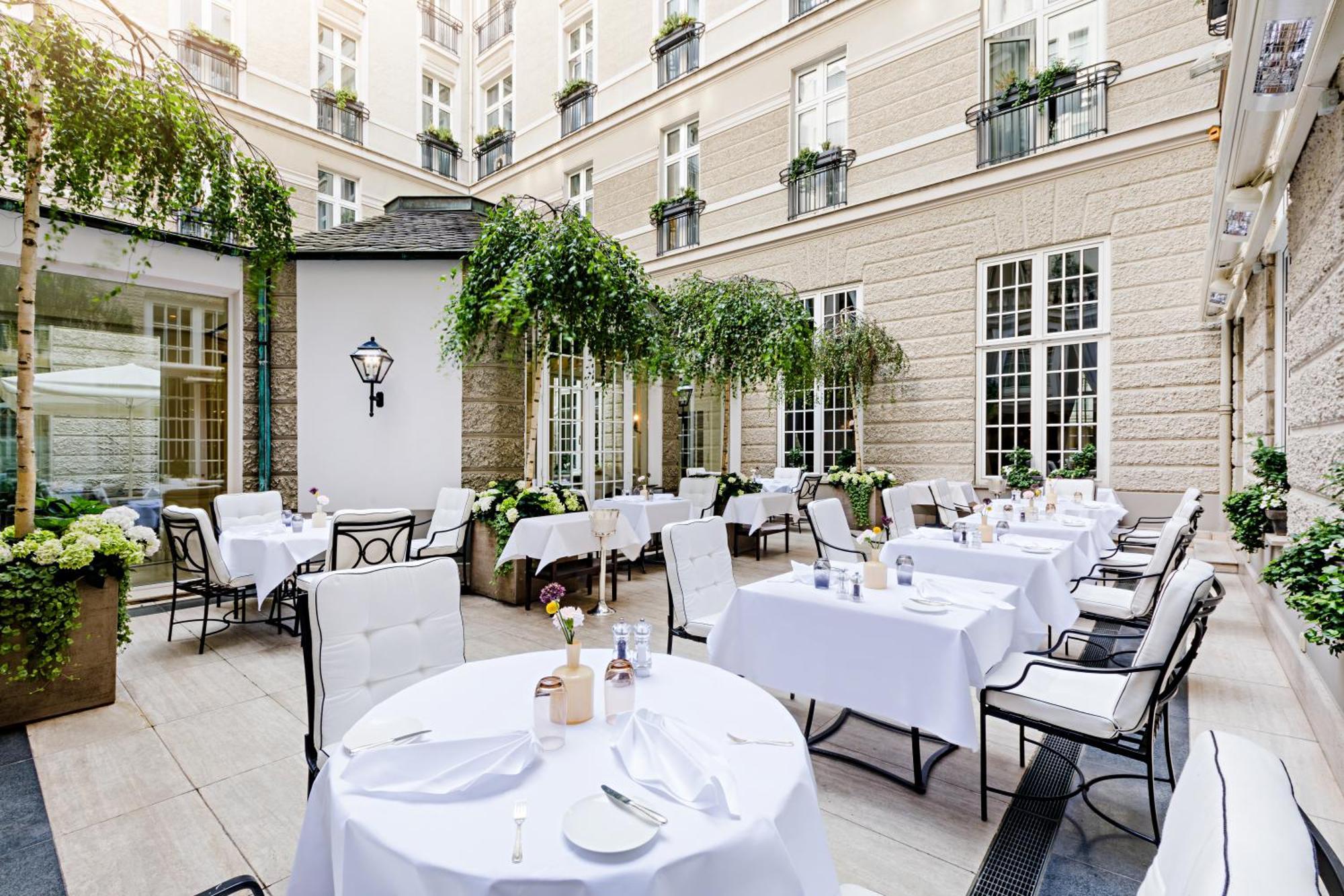 Hotel Excelsior Ernst Am Dom 5*